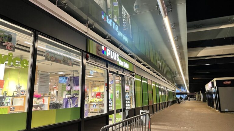 Meerderheid grote supermarkten Capelle met kerst open, vooral kleinere winkels gesloten